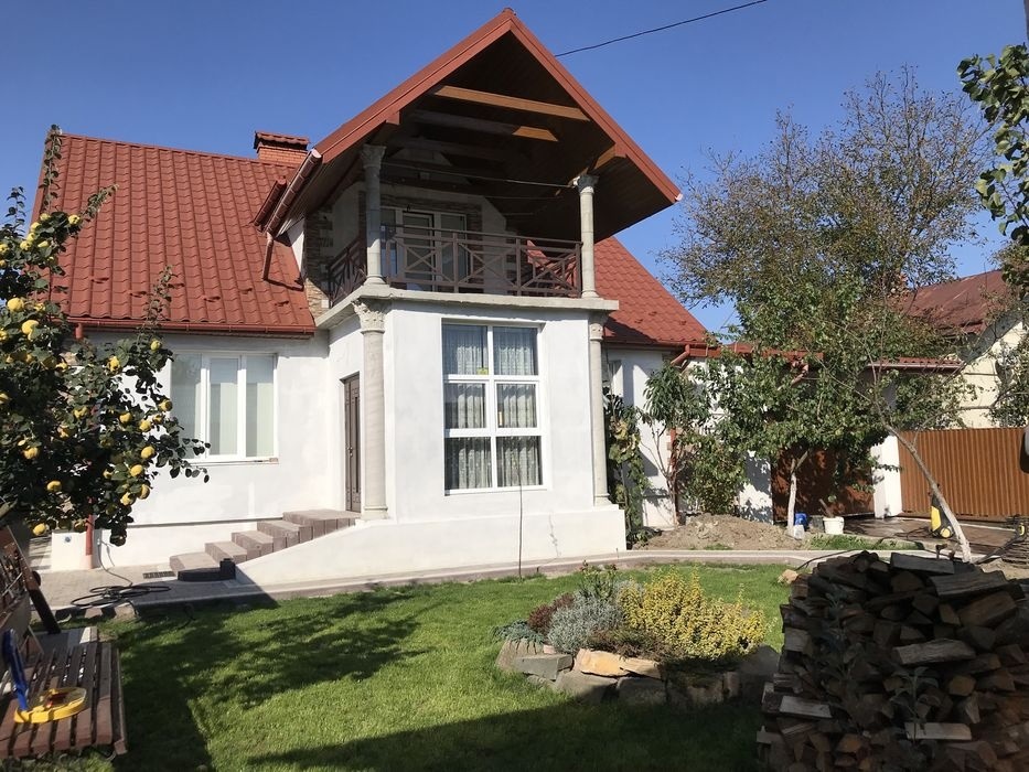 Бузинок за 6 407 081 гривні