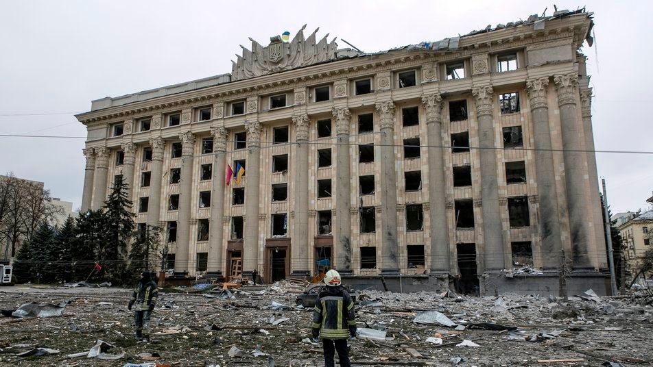1 березня, російські війська завдали удару по центральній площі Харкова. 