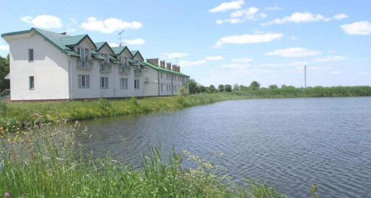 Озеро в "Озерний край"