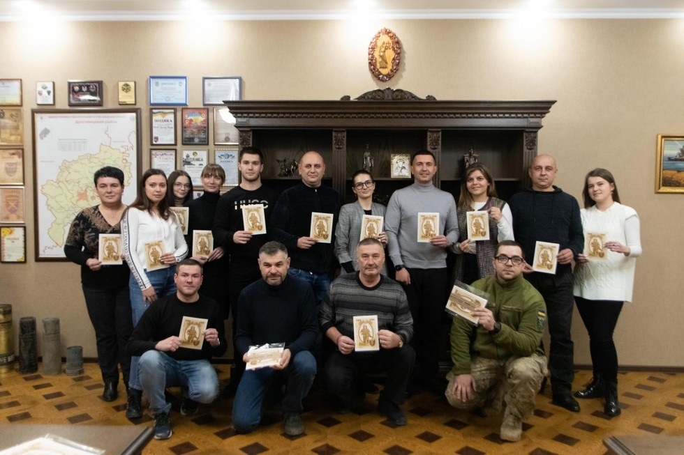 Дрогобицька районна військова адміністрація купує бофони
