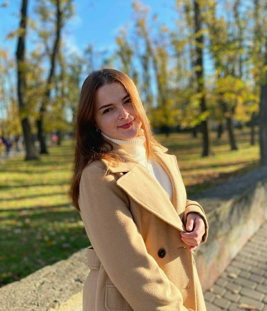 Анна Світлозарова