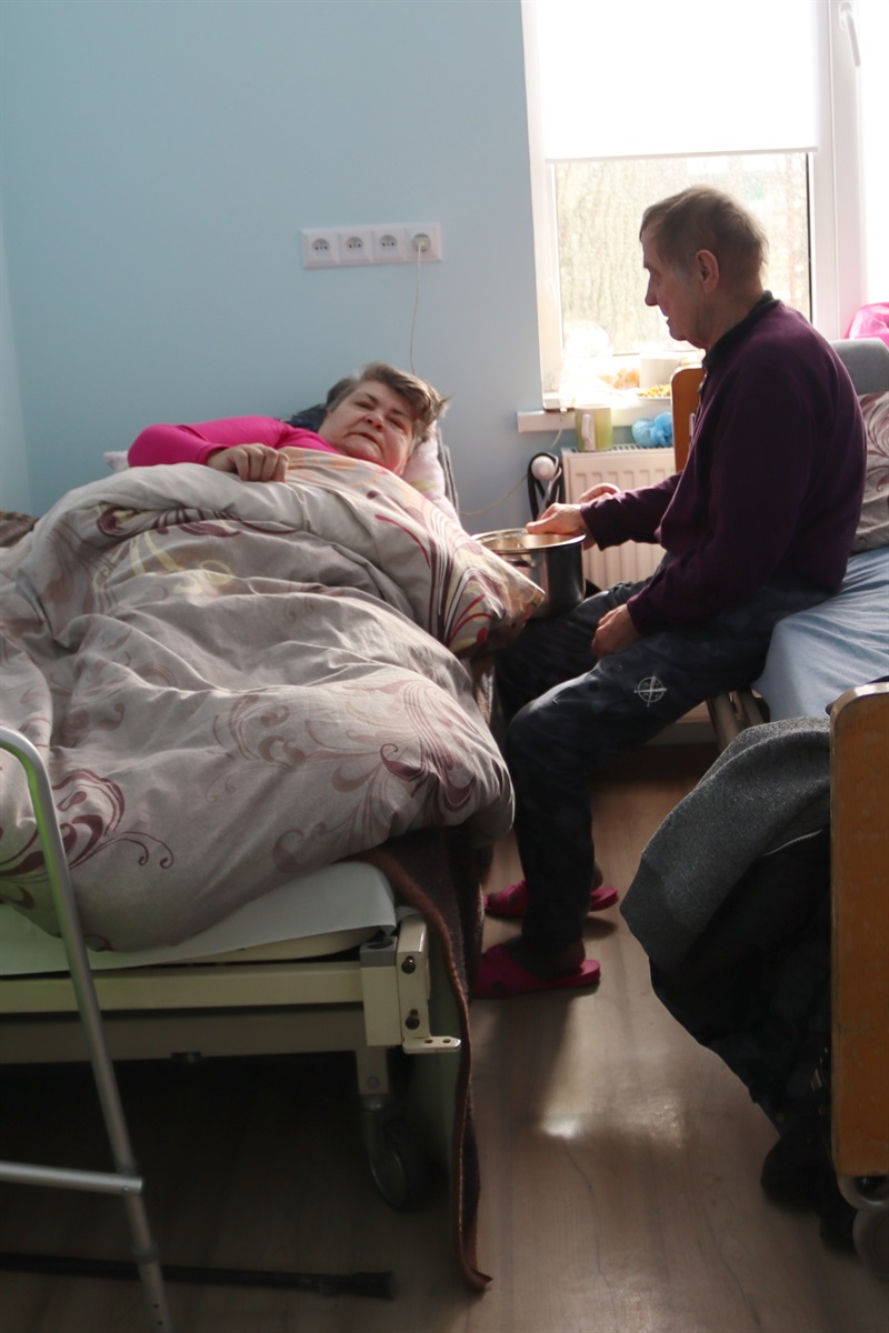 Обід у палаті