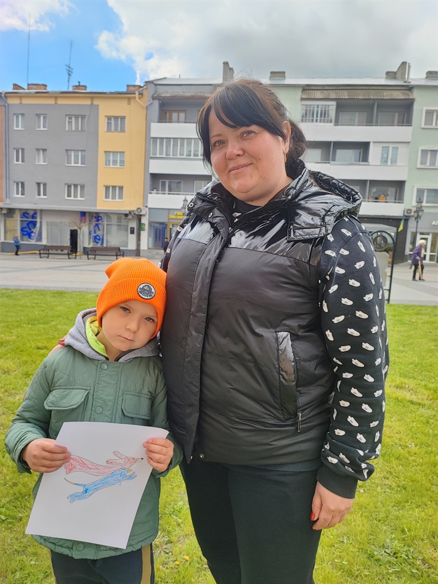 Пані Анжела з сином