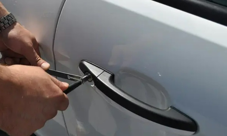 Аварійне відкриття замків авто