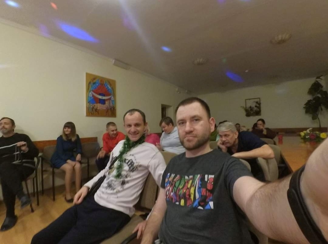 Микола Вацюцяк із приятелем під час навчання в автошколі 