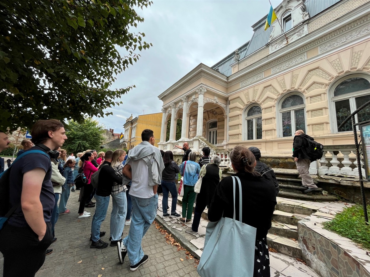 Родзинка екскурсії — відвідини вілли Яроша