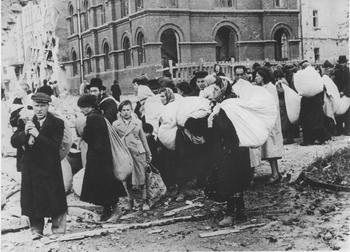 Депортація євреїв із Дрогобича. 1942 рік. Місце призначення — винищувальний табір Белжець