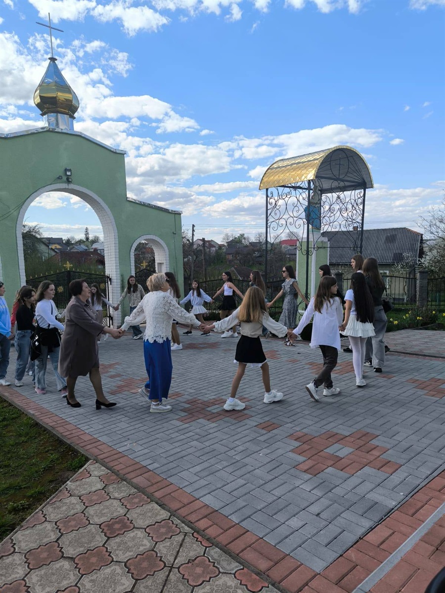 Гаївки у селі Болехівці