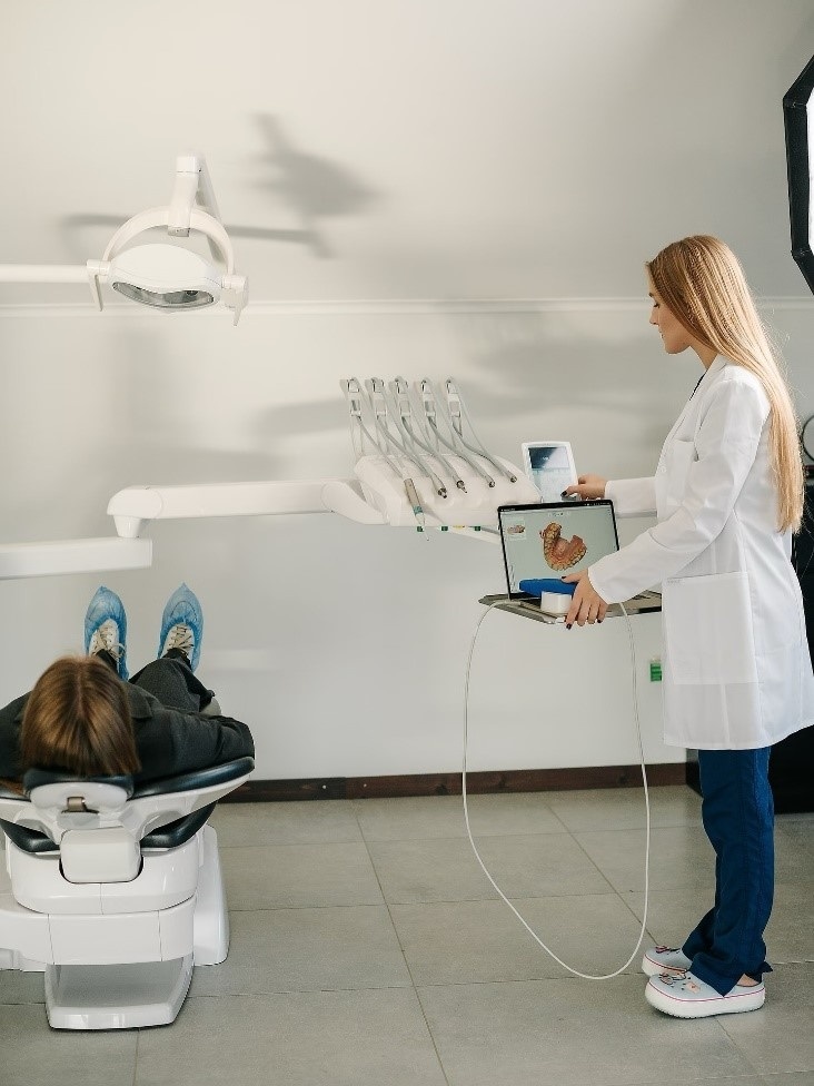 Стоматологічне устаткування за грантові кошти