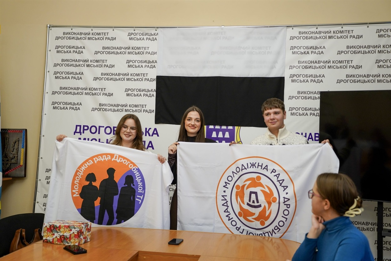 Зліва направо: Віталіна Данилець, Аліна Сілецька, Віталій Ананьєнко