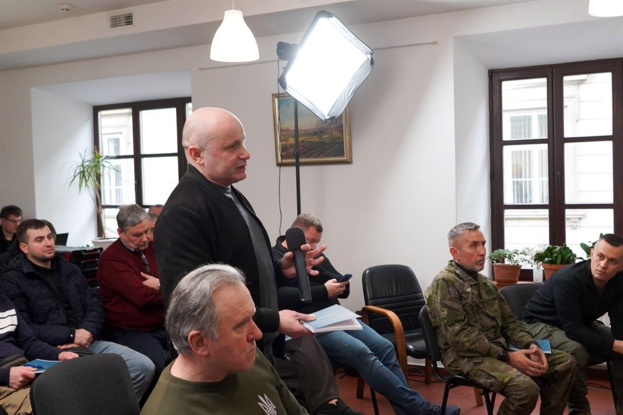 Без нового суспільного договору Україна не матиме сталого майбутнього