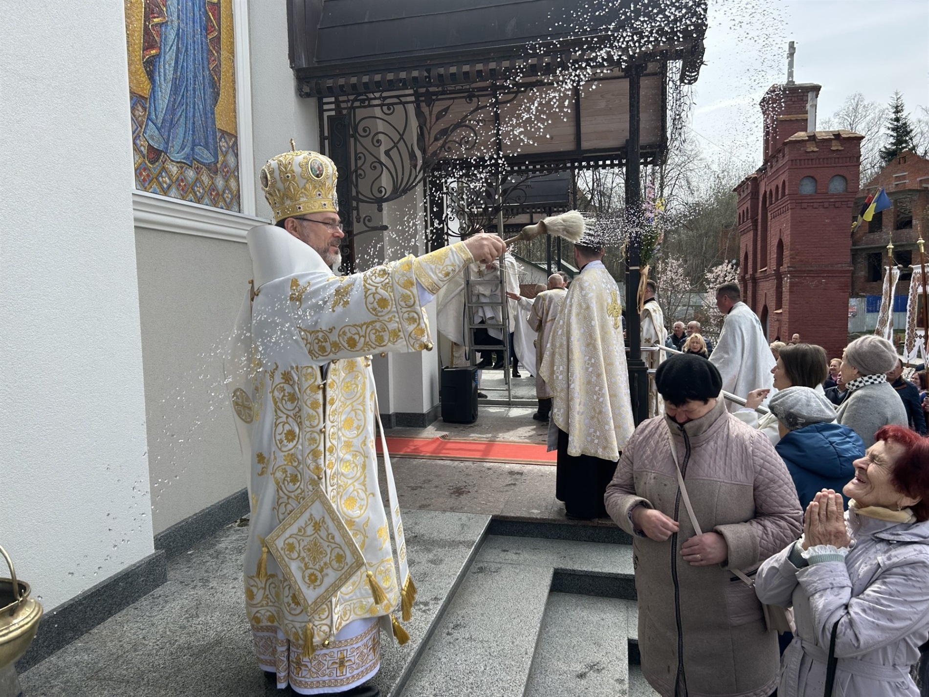 У Трускавці освятили унікальну мозаїку храму святого Миколая Чудотворця