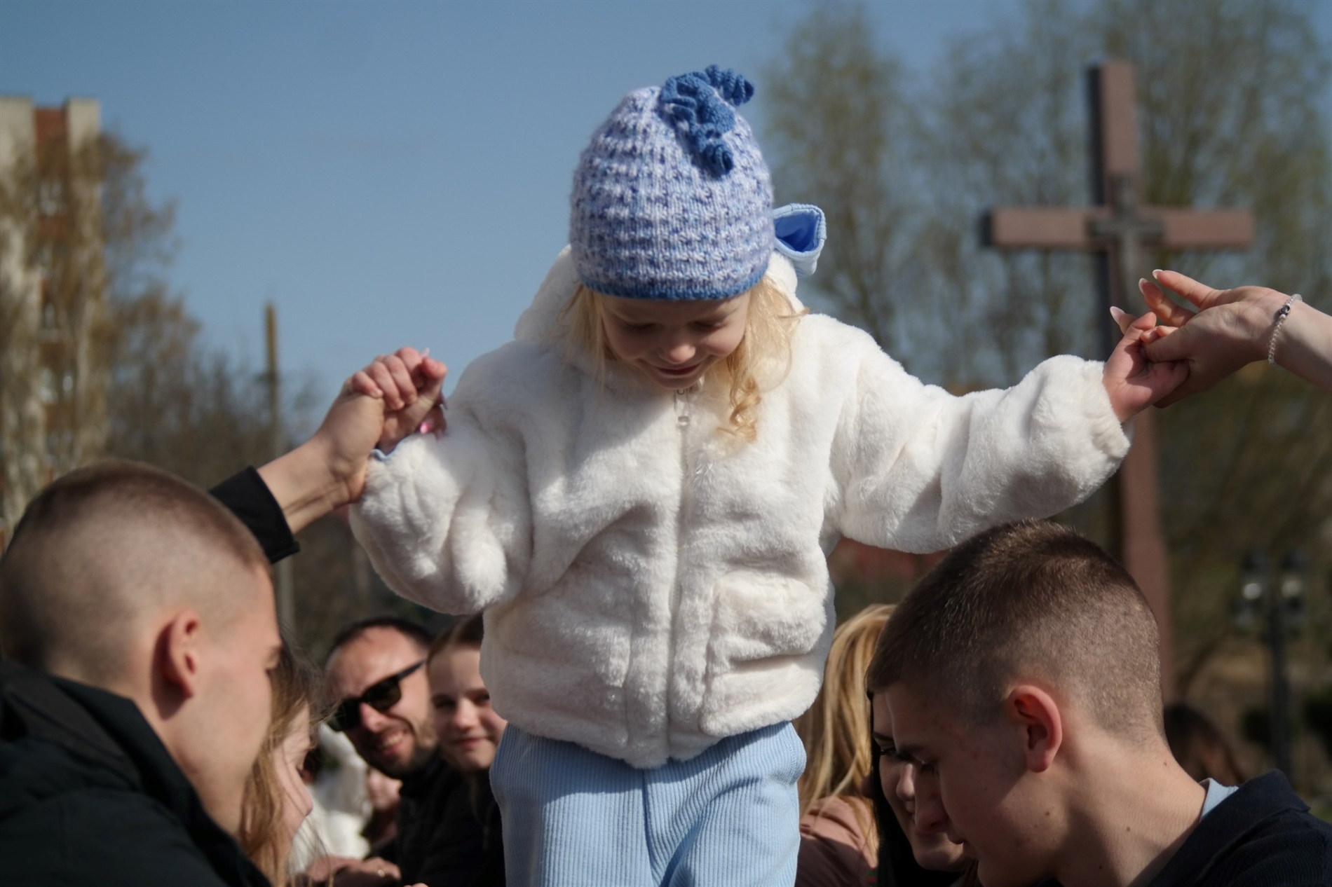 Як у Дрогобичі водили гаївки: добірка фото з храмів міста